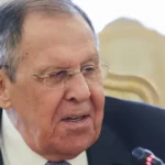 Rusko vojnu na Ukrajine nepozastaví, vyhlásil šéf ruskej diplomacie Sergej Lavrov