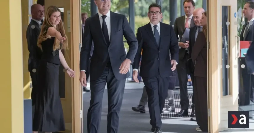 Rutte: Rusko útočí hybridne, chce podkopať podporu Ukrajiny