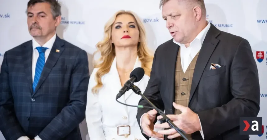 Šimkovičová zariadila Machalovi plat vyšší ako ona, takmer ako Fico. Odišiel potichu