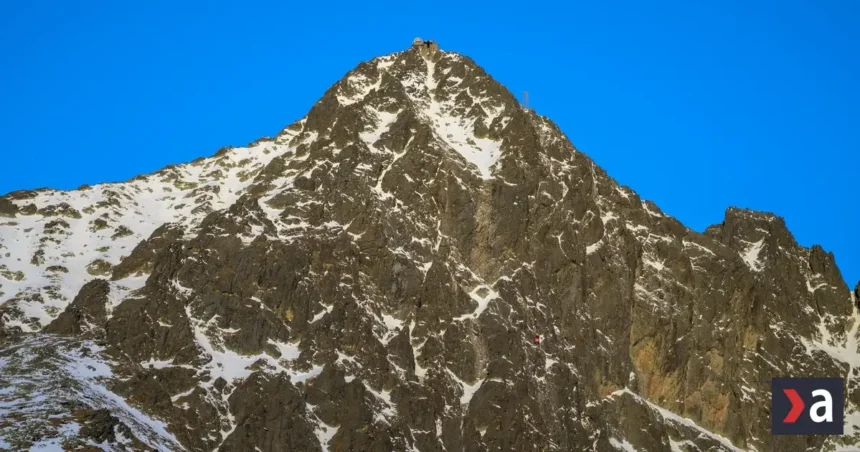 Sneženie očakávajú na tatranských hrebeňoch počas víkendu