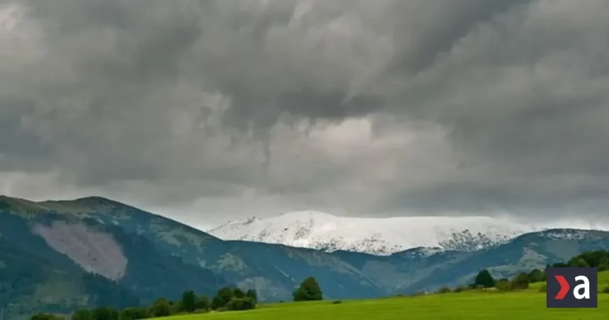 Tatry potrápila predčasná zima. Horská služba varuje pred snehom a mrazom
