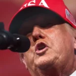 Trump chce znížiť ceny palív zákazom vývozu nafty z USA