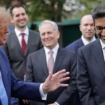 Trump nechá firmy regulovať AI samy. Dohoda nebude záväzná
