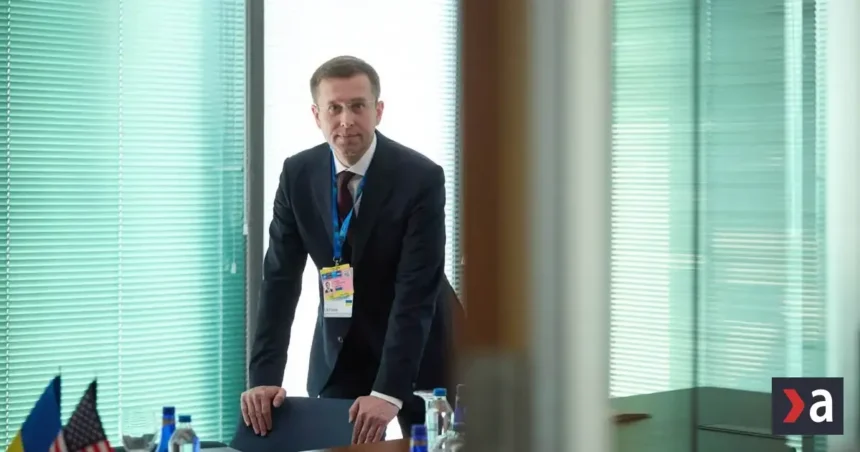 Ukrajinský premiér odporúča zraniteľným ľuďom, aby pred zimou dočasne opustili Kyjev