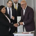 Venezuela oslobodila desiatky politických väzňov, rokovania už prinášajú výsledky