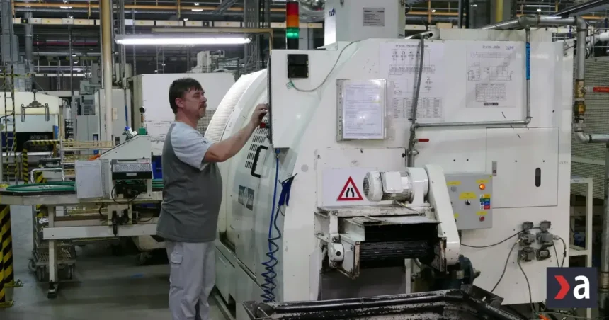 Volkswagen prehodnocuje budúcnosť martinskej fabriky. Osud zamestnancov je neistý