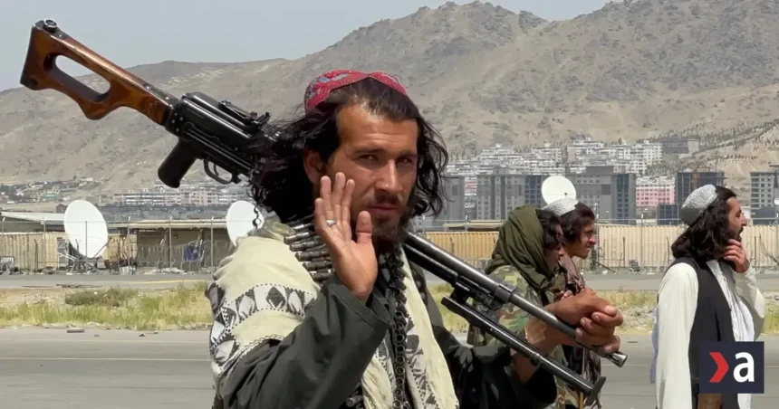 Afganský Taliban prerušil vysielanie BBC, zasiahlo to milióny poslucháčov