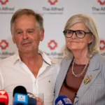 Austrálsku poslankyňu Helen Hainesovú dvakrát zrazilo auto, prišla o obe nohy
