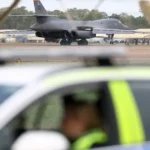 Británia vznesla obvinenie voči dvom mužom za základňu, z ktorej USA útočili na Irán