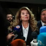 Bulharsko čaká druhé kolo prezidentských volieb, Jotovová tesne vedie pred Giurovom