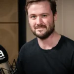 Chceme skúseného automechanika, no do vlády pustíme amatérov. Prečo nám stačí tak málo?