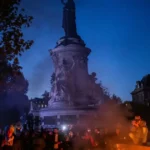 Francúzska vláda sprísňuje opatrenia, o zákazoch vychádzania rozhodnú miestne úrady