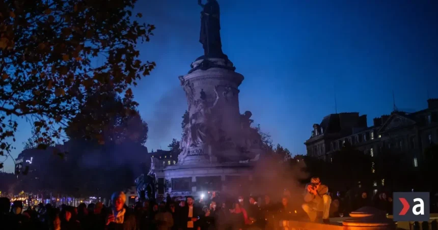 Francúzska vláda sprísňuje opatrenia, o zákazoch vychádzania rozhodnú miestne úrady