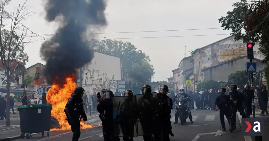Francúzski študenti protestujú: školy prerušili vyučovanie