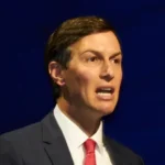 Holandskí špióni mali sledovať Kushnerov iPhone aj jeho tajné operácie v Zálive