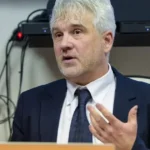 Komisár pre deti žiada väčšiu autoritu učiteľov v triedach