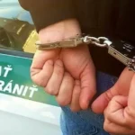 Kontrola mobilu odhalila plán: muž zatknutý za stretnutie s 12-ročnou