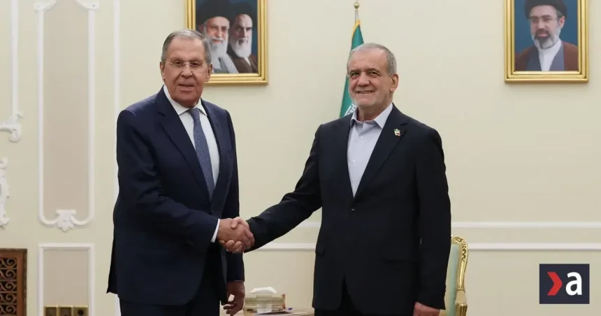 Lavrov pricestoval do Iránu, Rusko a Irán zdôrazňujú úzku spoluprácu