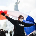 Le Penová a Fico majú spoločného nepriateľa. Kto stojí za nepokojmi vo Francúzsku?