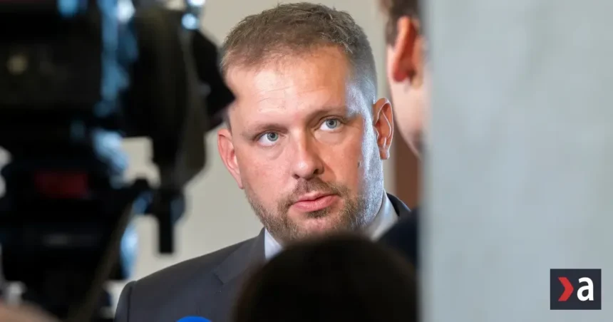 Minister prisľúbil nemocniciam miliardy. Financie na rok 2027 má mať istých päť projektov
