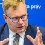 Ombudsman chce zmenu pravidiel pre sociálne dávky