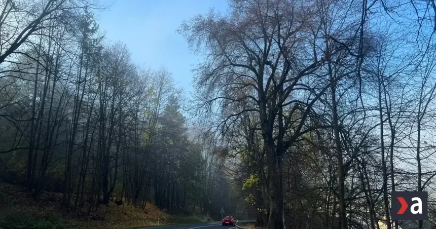 Pokojná, ale chladná jesenná noc. V údoliach opäť hrozí mráz
