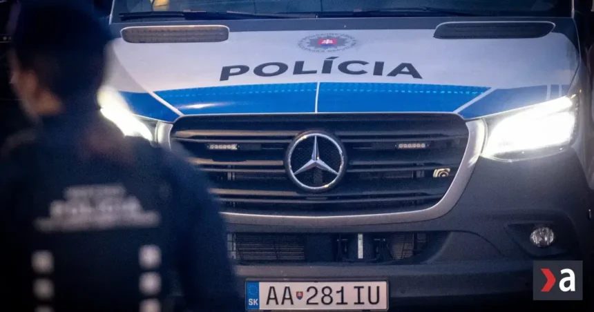 Polícia obvinila kandidáta na starostu a ďalších troch mužov pre volebnú korupciu