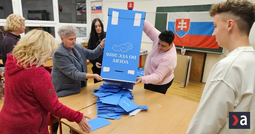 Premiér: Z volieb sa nedajú robiť politické závery, prezident poďakoval za účasť