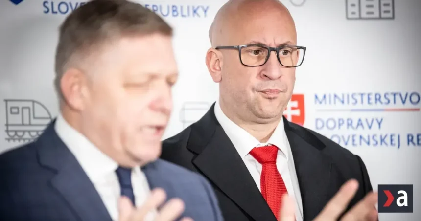 Ráž pred voľbami čelí mimoriadnej blamáži
