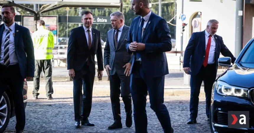 Robert Fico prišiel s Tomášom Tarabom na ministerstvo životného prostredia