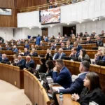 Rokovanie o rozpočte na rok 2027 pokračuje, poslanci diskutujú v predĺženom čase