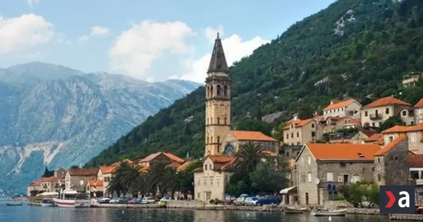Šéf ruského propagandistického kanála Rybar hrozí Čiernej Hore žalobou za vyhostenie