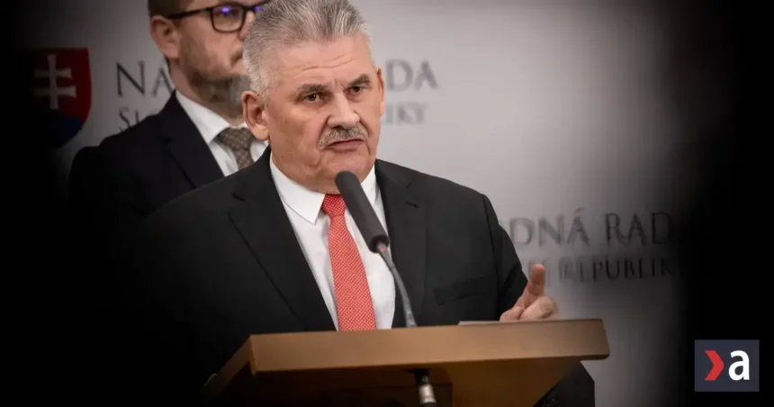 Smer-SD verí v schválenie rozpočtu, hlasovať sa má v stredu