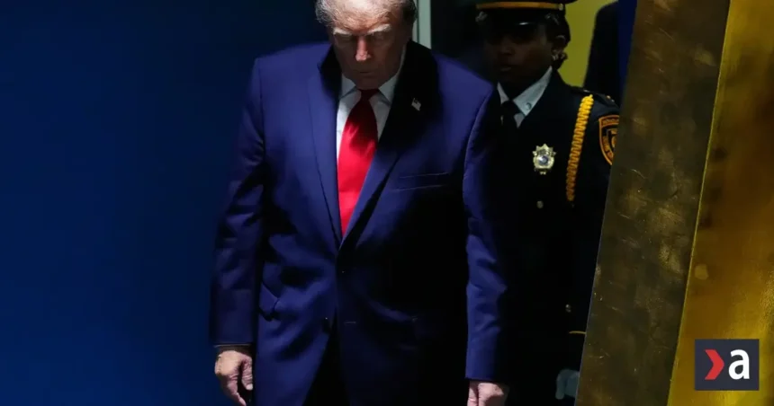 Trump hrozí Iránu úderom. Núdzové pristátie lietadla po útoku pilota vyvolalo podozrenia