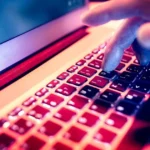 Umelá inteligencia odhalila vážne problémy. Viaceré štátne weby majú výpadky