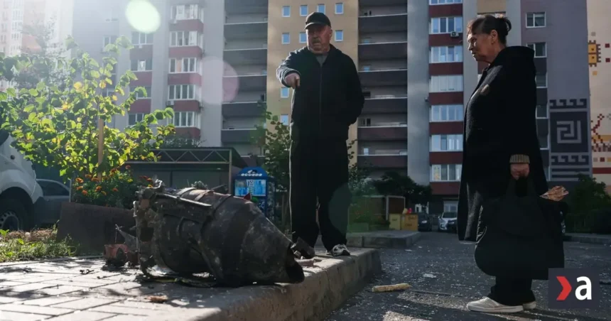 Útok dronov na Kyjev: obete, zasiahnutý bytový dom aj most