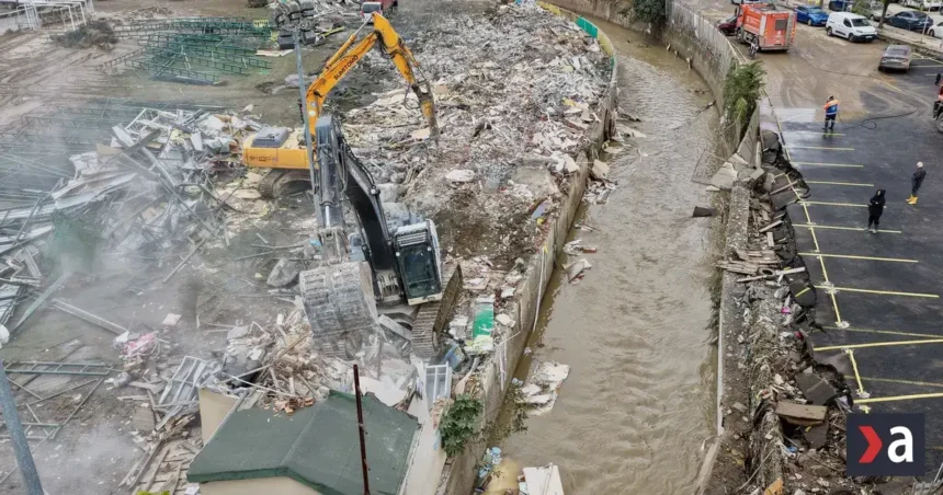 Záplavy v Istanbule si vyžiadali päť obetí, ďalší ľudia sú nezvestní